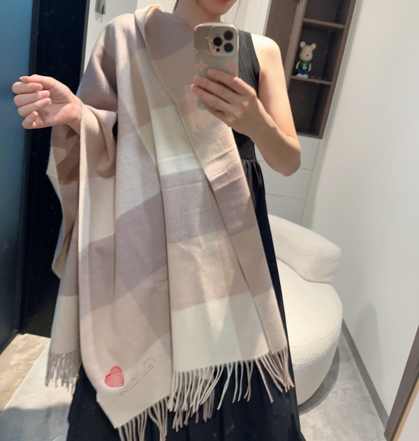 大人気 バーバリー スーパーコピー マフラーストール