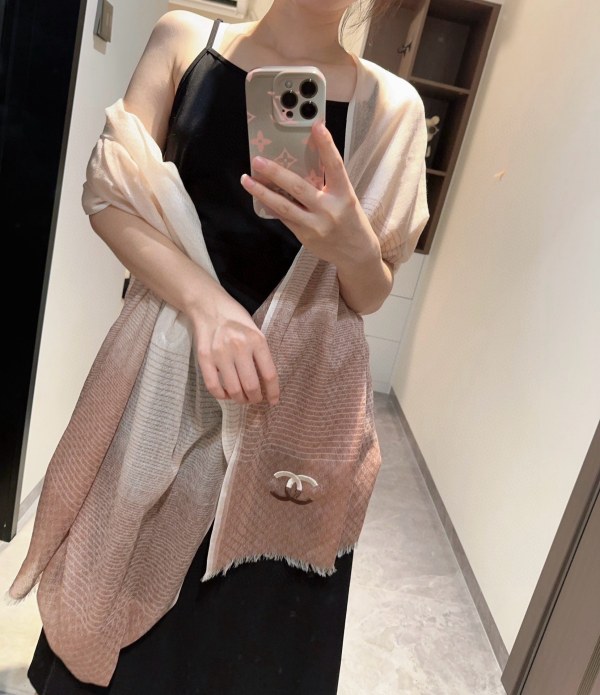 累積売上総額第１位！ シャネル スーパーコピー漸変色カシミヤのカシミヤマフラー