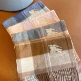 累積売上総額第１位！バーバリー 激安偽物 の定番刺繍戦馬マフラー