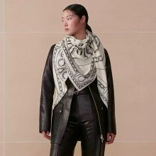 高品質 エルメス スーパーコピー万華鏡効果両面同色カシミヤスカーフ