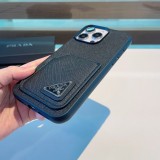 日本未入荷 プラダ 激安偽物 携帯ケース十字紋カードポケット付き携帯ケース