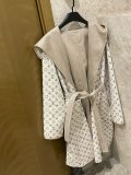 【限定】ルイヴィトン 偽物通販 Louis Vuitton には老花のアルファベットプリントスエード
