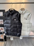 使い勝手良し モンクレール 激安偽物 Monclerハット男女同型ラブパンダウンベスト2色