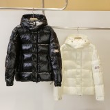 ★超人気 モンクレール スーパーコピーカップル用フード付き保温ダウンジャケット冬用コート2色