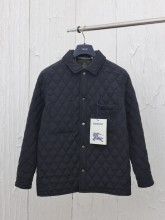 日本未入荷 バーバリー コピーおすすめ 24 fwレトロチェックポケットロゴひし形キルティング両面コットンコート