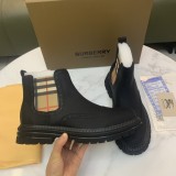 日本未入荷 バーバリー  激安通販 メンズの最新ビジネスカジュアルシューズ