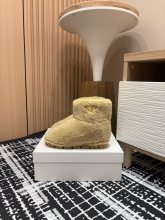累積売上総額第１位！プラダ コピーおすすめ 24 Ss秋冬Pradaトライアングルムートンショートブーツスノーブーツ