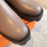 入手困難 エルメス n級品 24 ss新色マーチンブーツ
