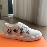 稀少 エルメス 激安通販 春夏カラーを組み合わせたルックスの快適さを兼ね備えたアイテム