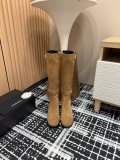 日本未入荷 シャネル 激安通販 秋冬のメタリックバックルの太ヒールブーツ