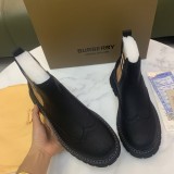 日本未入荷 バーバリー  激安通販 メンズの最新ビジネスカジュアルシューズ