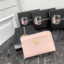 日本未入荷 プラダ  n級品  短財布