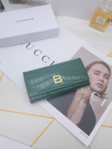 超奇跡の入荷☆ バレンシアガ 偽物通販 長財布