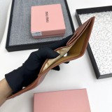 超話題! ミュウミュウ  n級品 短財布