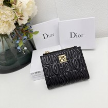 日本未入荷 ディオール 偽物通販  短財布
