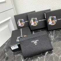 追跡付 プラダ コピーおすすめ  短財布