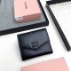 使い勝手良し ミュウミュウ 偽物通販 短財布
