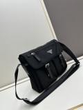 【話題商品！】プラダ 激安偽物 メンズ ショルダーバック