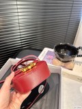 【話題商品！】セリーヌ 偽物通販 のミニお年玉バック