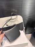 使い勝手良し セリーヌ スーパーコピー の脇バッグ