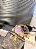 日本未入荷 セリーヌ コピーおすすめ の小箱