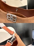 追跡付 バレンシアガ コピーおすすめ 高級感のあるワキバッグ