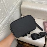超話題!  フェンディ  n級品  ミニショルダーバッグ
