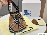 新作 バーバリー 偽物通販 ハンドバック