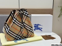 【話題商品！】バーバリー 激安偽物 ハンドバック
