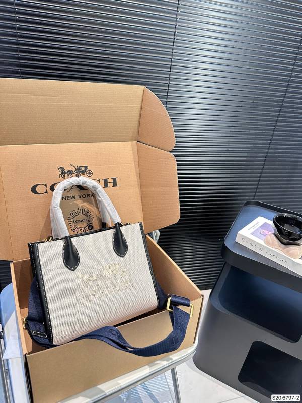 入手困難 コーチ スーパーコピー ショルダーバッグ