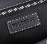 日本未入荷 バーバリー 激安偽物 ショルダーバック