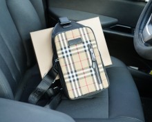 稀少 バーバリー n級品 ショルダーバック