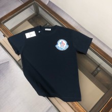 新作 モンクレール 偽物通販  2025最新の半袖Tシャツ
