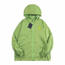 超奇跡の入荷☆ ルイヴィトン 偽物通販 Louis Vuittonの古典的な両面ジャカード連帽ファスナーコート