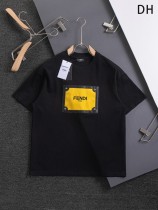 新作 フェンディ 激安通販  フレーム文字刺繍🪡ロゴリトルモンスター半袖Tシャツ
