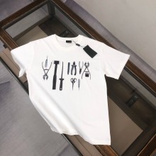 累積売上総額第１位！フェンディコピーおすすめ 2025の最新半袖Tシャツ