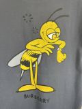 【話題商品！】 バーバリー n級品 2025 SSミツバチプリント植毛半袖Tシャツ