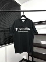入手困難 バーバリー 激安偽物 胸元の定番アルファベットプリント半袖Tシャツ