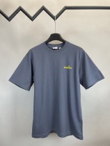 【話題商品！】 バーバリー n級品 2025 SSミツバチプリント植毛半袖Tシャツ