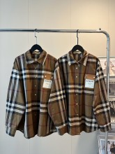 一目惚れ♪  バーバリー n級品 25SSレザーロゴブラウンチェックボタンダウンシャツ