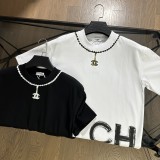 超奇跡の入荷☆ シャネル コピー 2025ネックレスロゴ柄ラウンドネックコットンTシャツ半袖2色