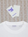 超話題! バーバリー n級品 25ss春夏新作ロゴ馬術騎士プリント丸首Tシャツ