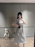 ★超人気 プラダ コピー 25早春の三角バッグワンピース2色