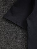 大人気 プラダ n級品 胸元のクラシックな立体破裂アルファベットオフセットロゴプリント半袖Tシャツ
