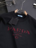 大人気 プラダ n級品 胸元のクラシックな立体破裂アルファベットオフセットロゴプリント半袖Tシャツ