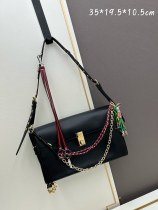 大人気 プラダ n級品 ショルダーバッグ