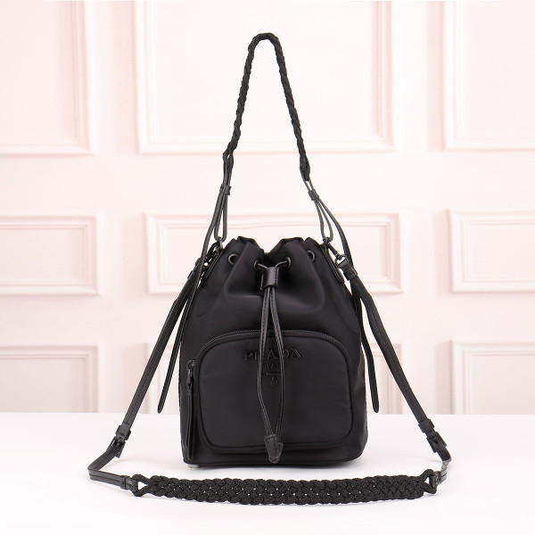 超奇跡の入荷☆ プラダ n級品 ショルダーバッグ