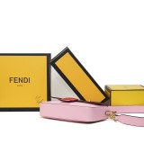 日本未入荷 フェンディ コピー レディースショルダーバック