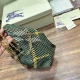 入手困難 バーバリー n級品 レディース  ショルダーバック