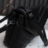 追跡付 イヴ サンローラン n級品 レディース ショルダーバック